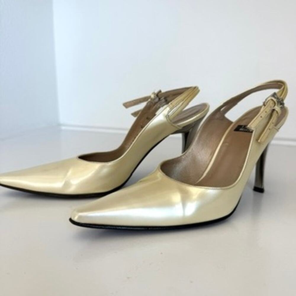 STUART WEITZMAN Slingback Heels Ivory Patent Leather Pointed Toe Size 5 Evening - Picture 7 of 11